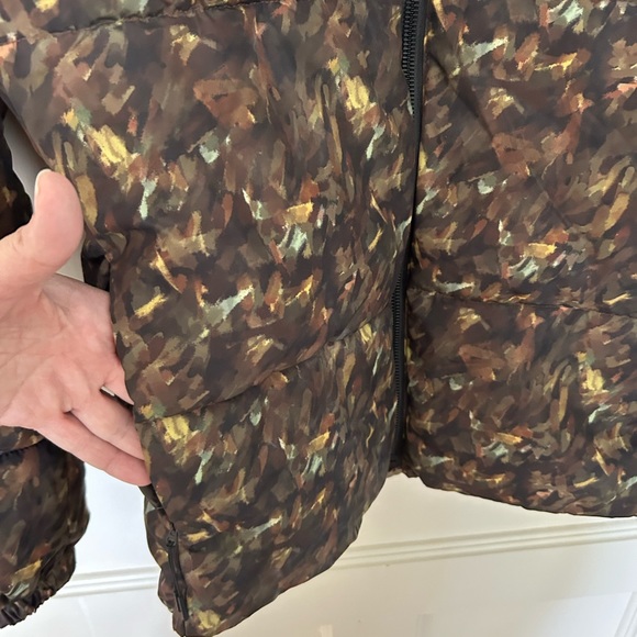 Zara Women’s Camouflage Puffer Jacket Coat Size Small - Picture 4 of 12